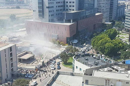 Un edificio en construcción se derrumba en “Tel Aviv”